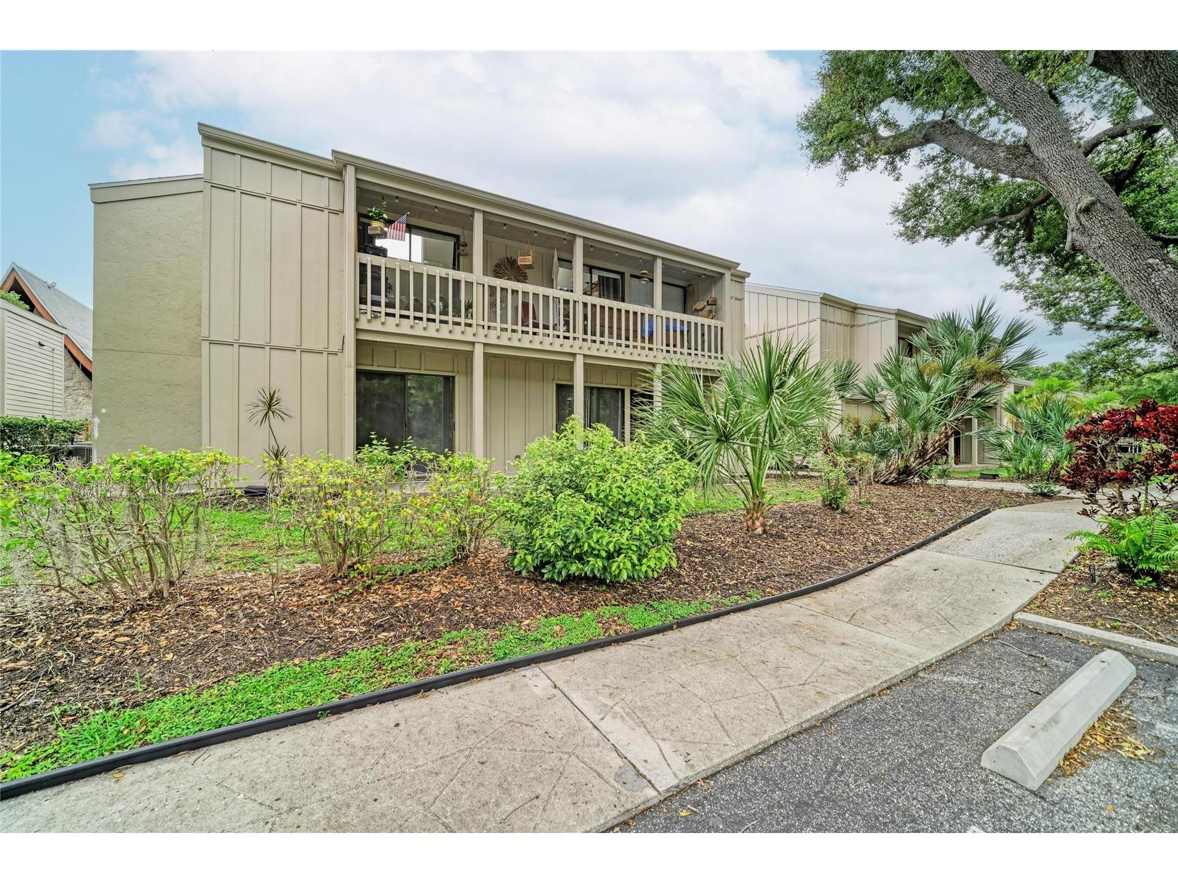 2224 Bahia Vista Street #E6 Sarasota FL 34239 A4695961 image41
