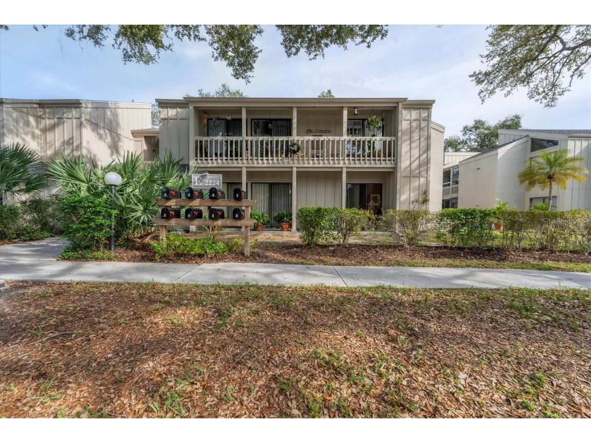2224 Bahia Vista Street #E7 Sarasota FL 34239 A4608345 image1