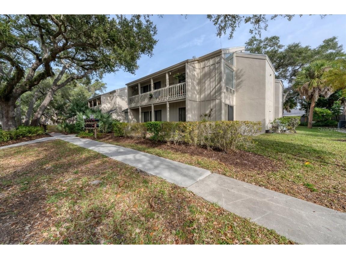 2224 Bahia Vista Street #E8 Sarasota FL 34239 A4592579 image1