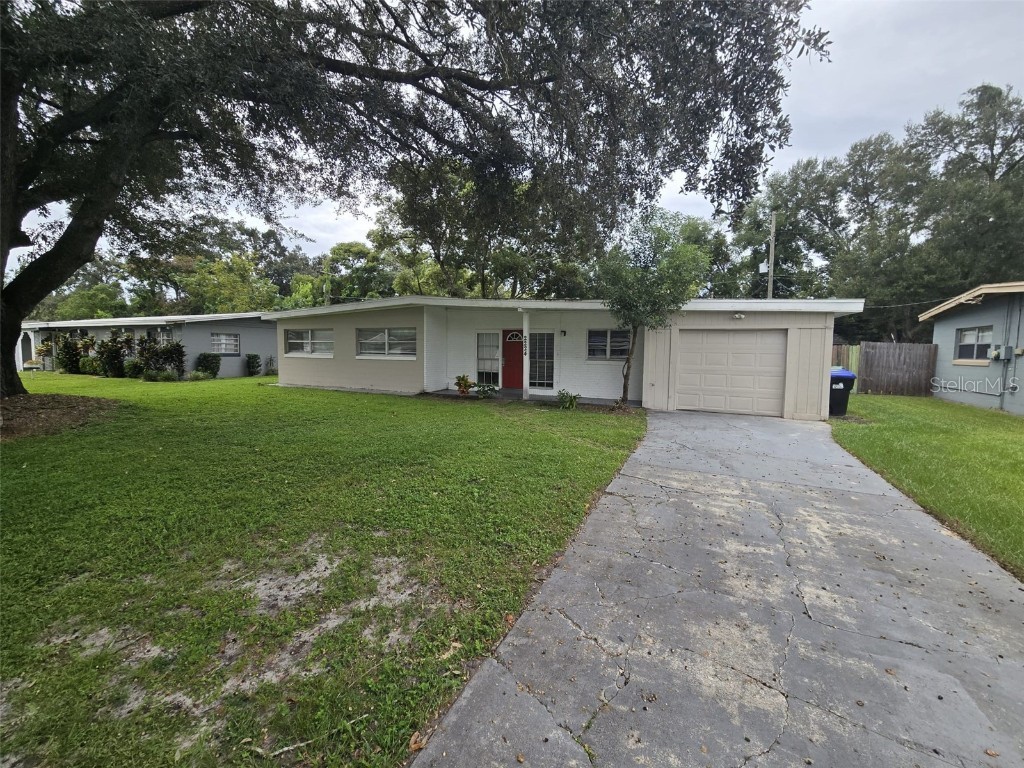 2224 Eiffel Drive Orlando FL 32808 TB8309983 image1