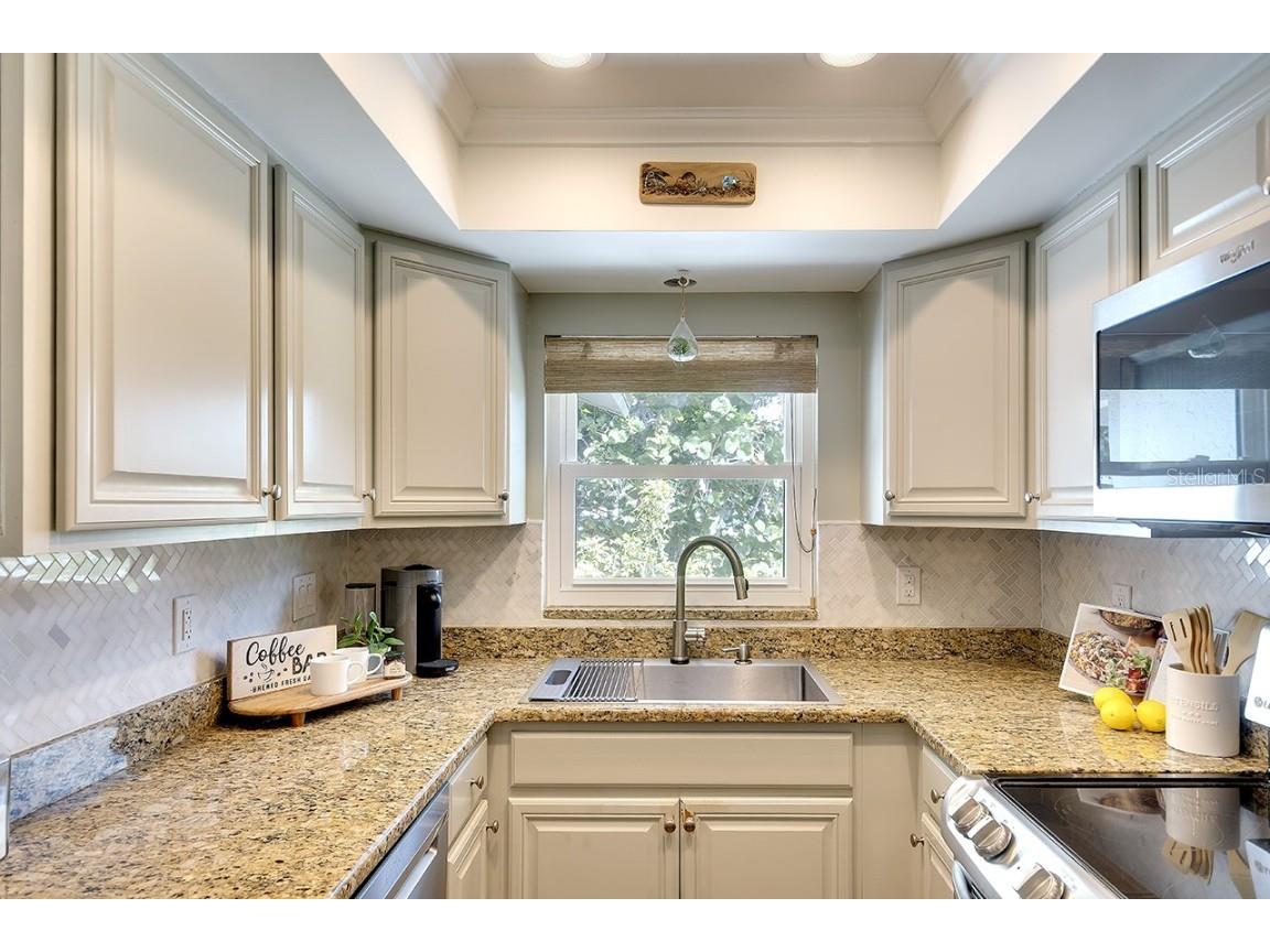 2224 Eugene Street Sarasota FL 34231 A4647246 image10