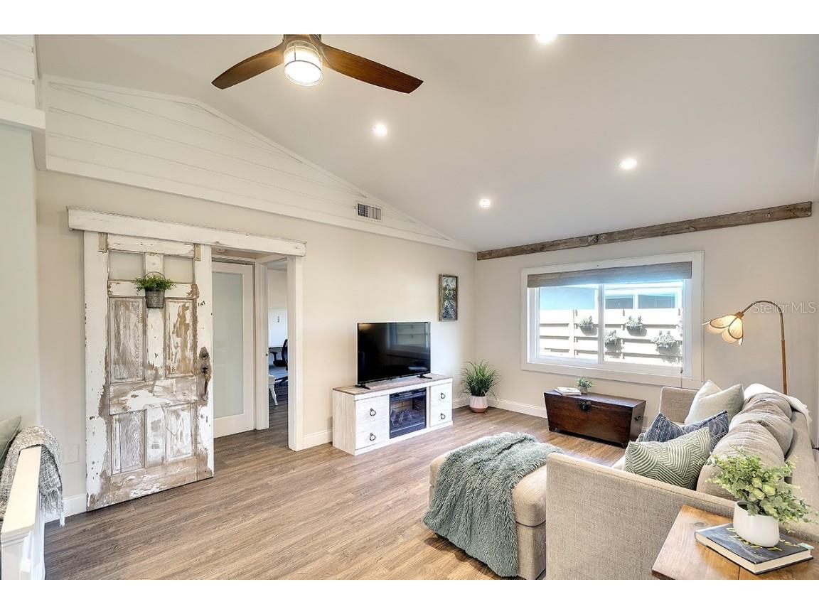 2224 Eugene Street Sarasota FL 34231 A4647246 image12