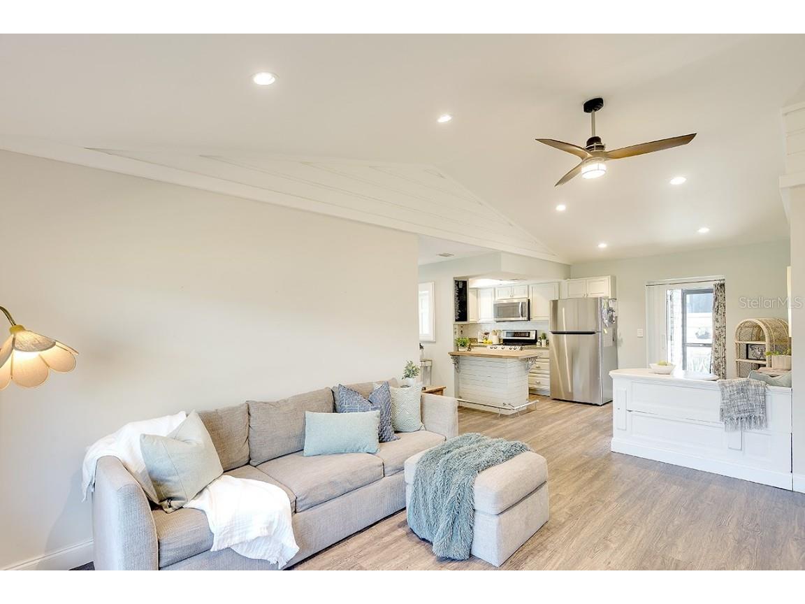 2224 Eugene Street Sarasota FL 34231 A4647246 image14