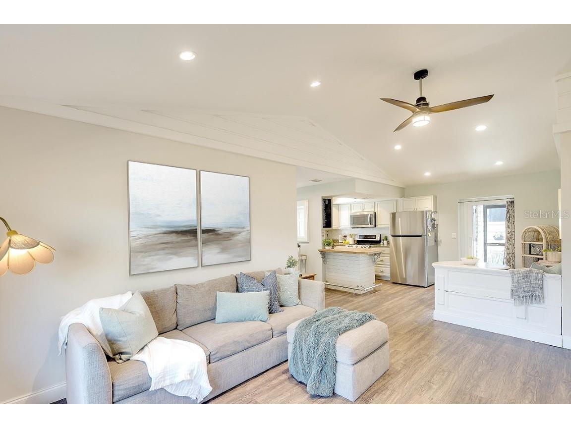 2224 Eugene Street Sarasota FL 34231 A4647246 image16