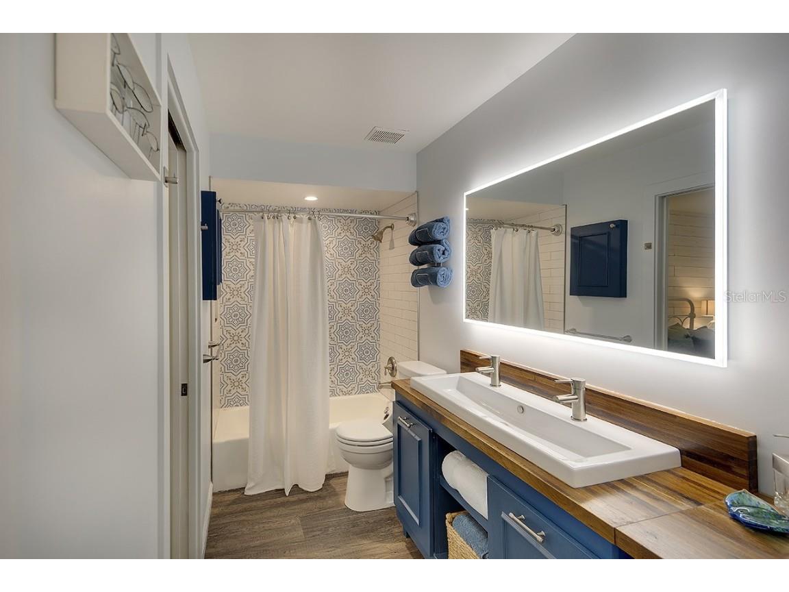 2224 Eugene Street Sarasota FL 34231 A4647246 image19