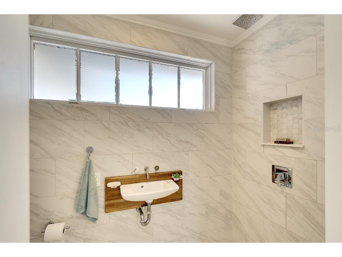 2224 Eugene Street Sarasota FL 34231 A4647246 image26