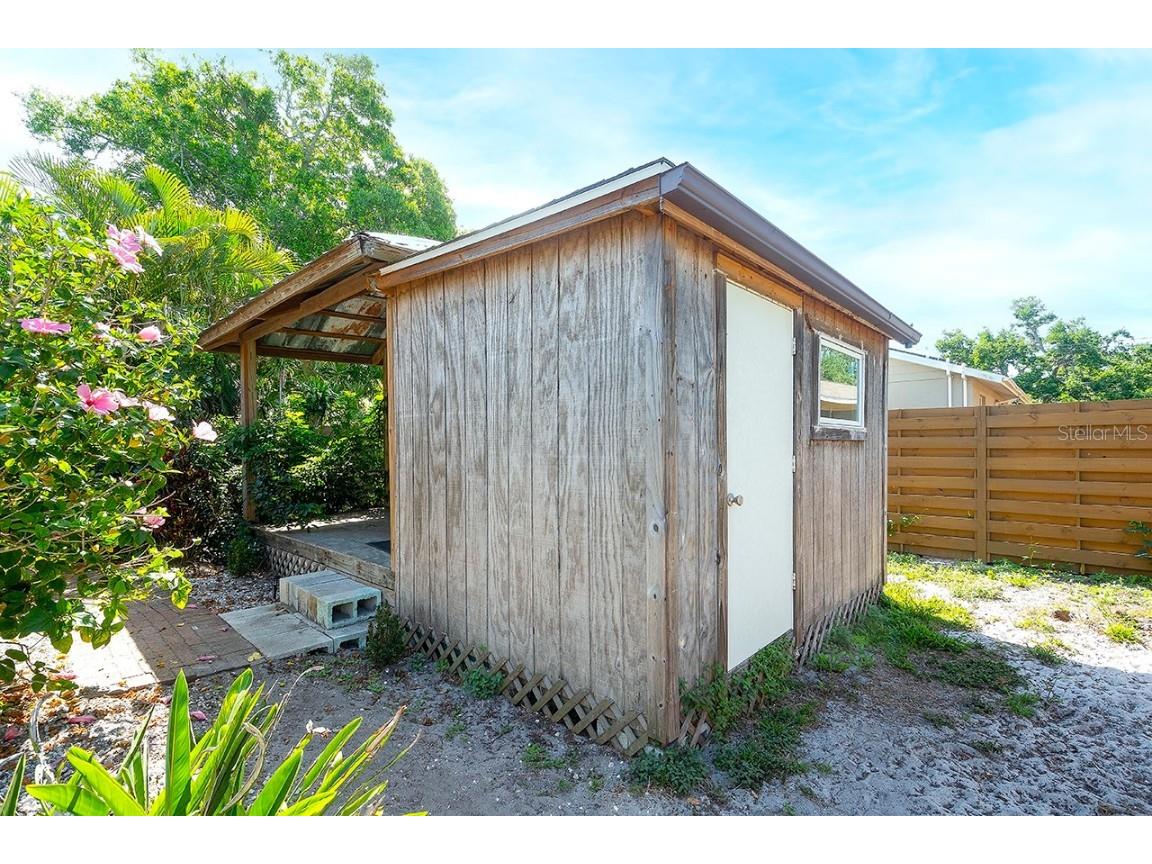 2224 Eugene Street Sarasota FL 34231 A4647246 image37