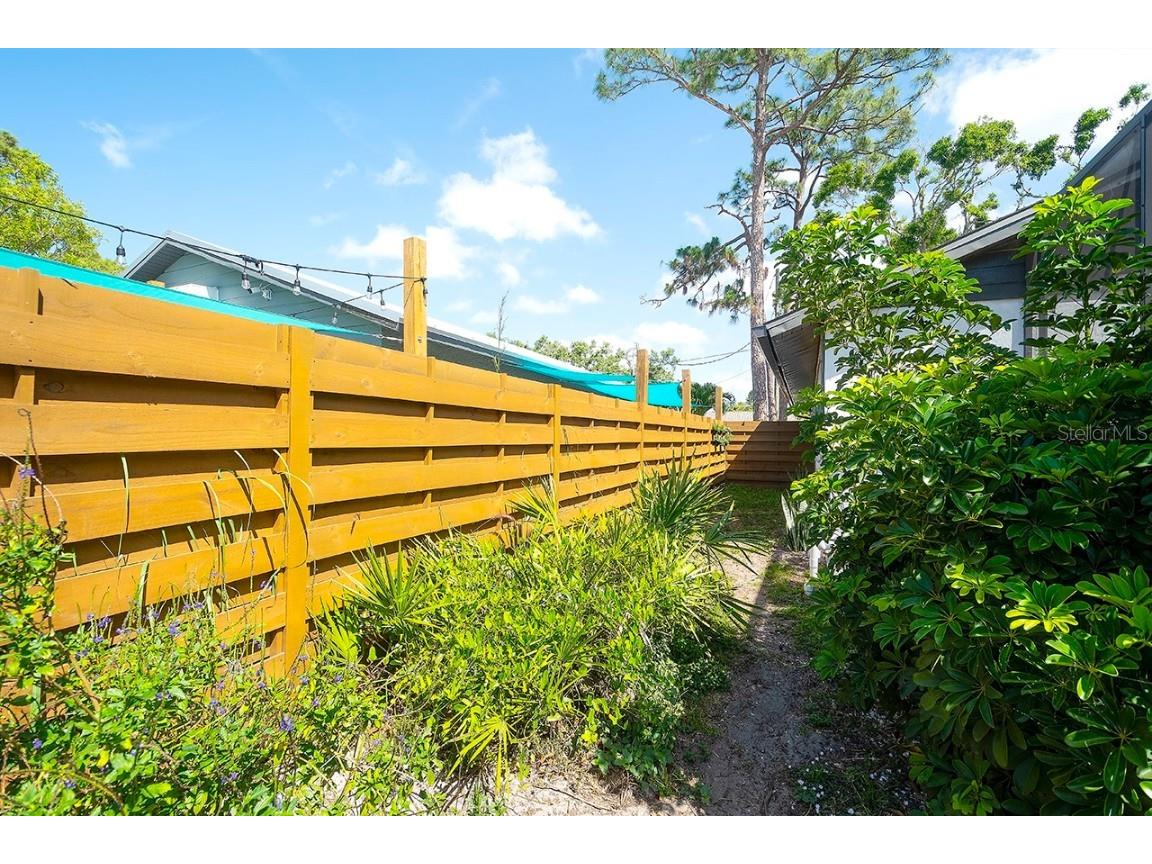 2224 Eugene Street Sarasota FL 34231 A4647246 image39