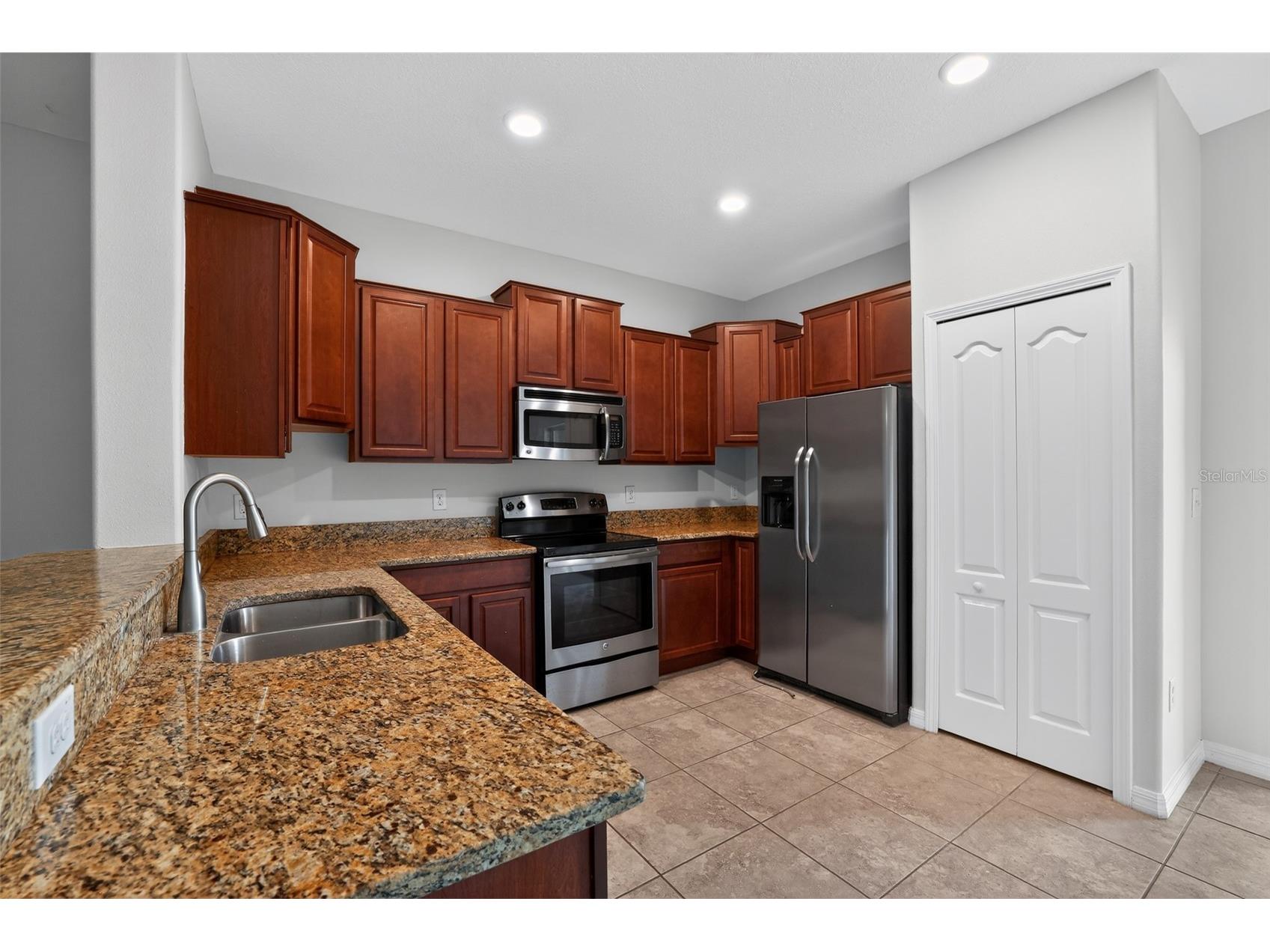 2224 Golden Falcon Drive Ruskin FL 33570 TB8512681 image11