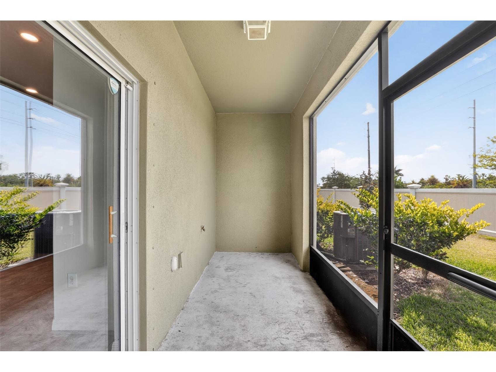 2224 Golden Falcon Drive Ruskin FL 33570 TB8512681 image27