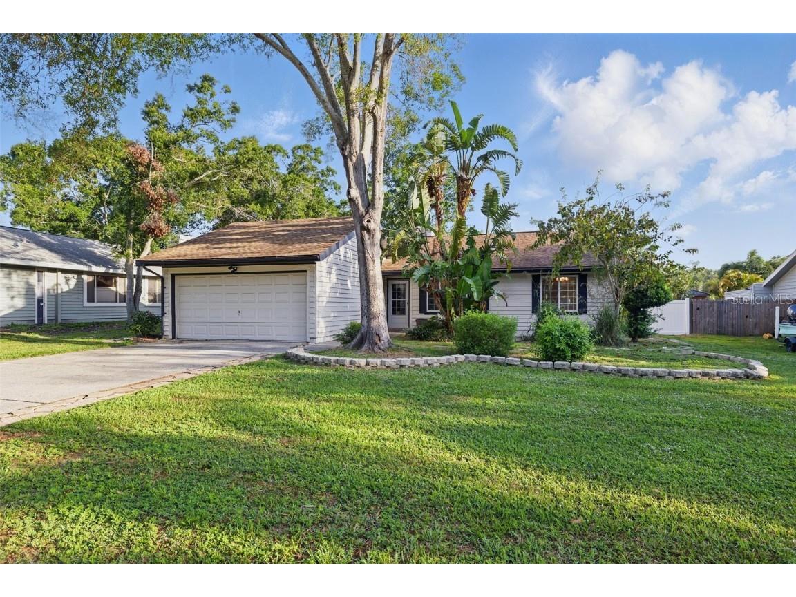 2224 Spanish Vistas Drive Dunedin FL 34698 TB8373419 image1