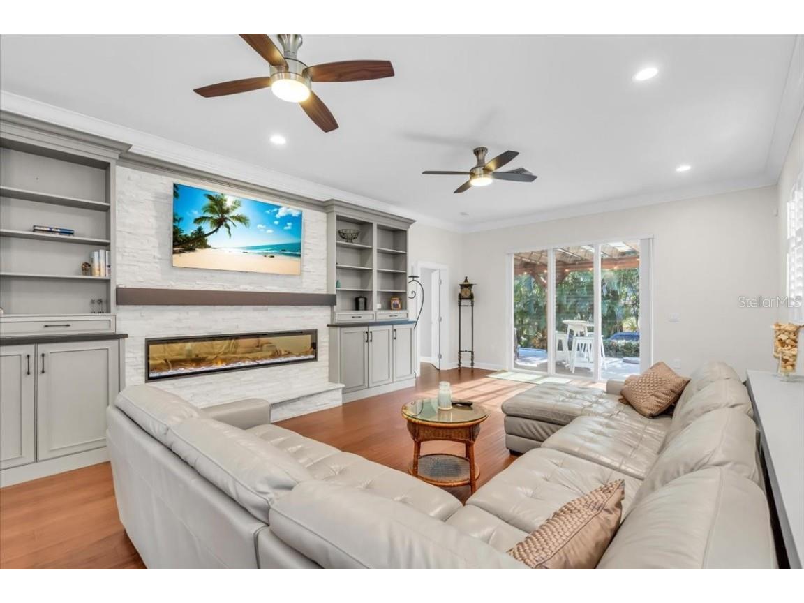 2224 Tami Sola Street Sarasota FL 34237 A4674515 image11