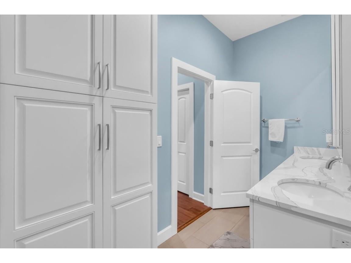 2224 Tami Sola Street Sarasota FL 34237 A4674515 image26