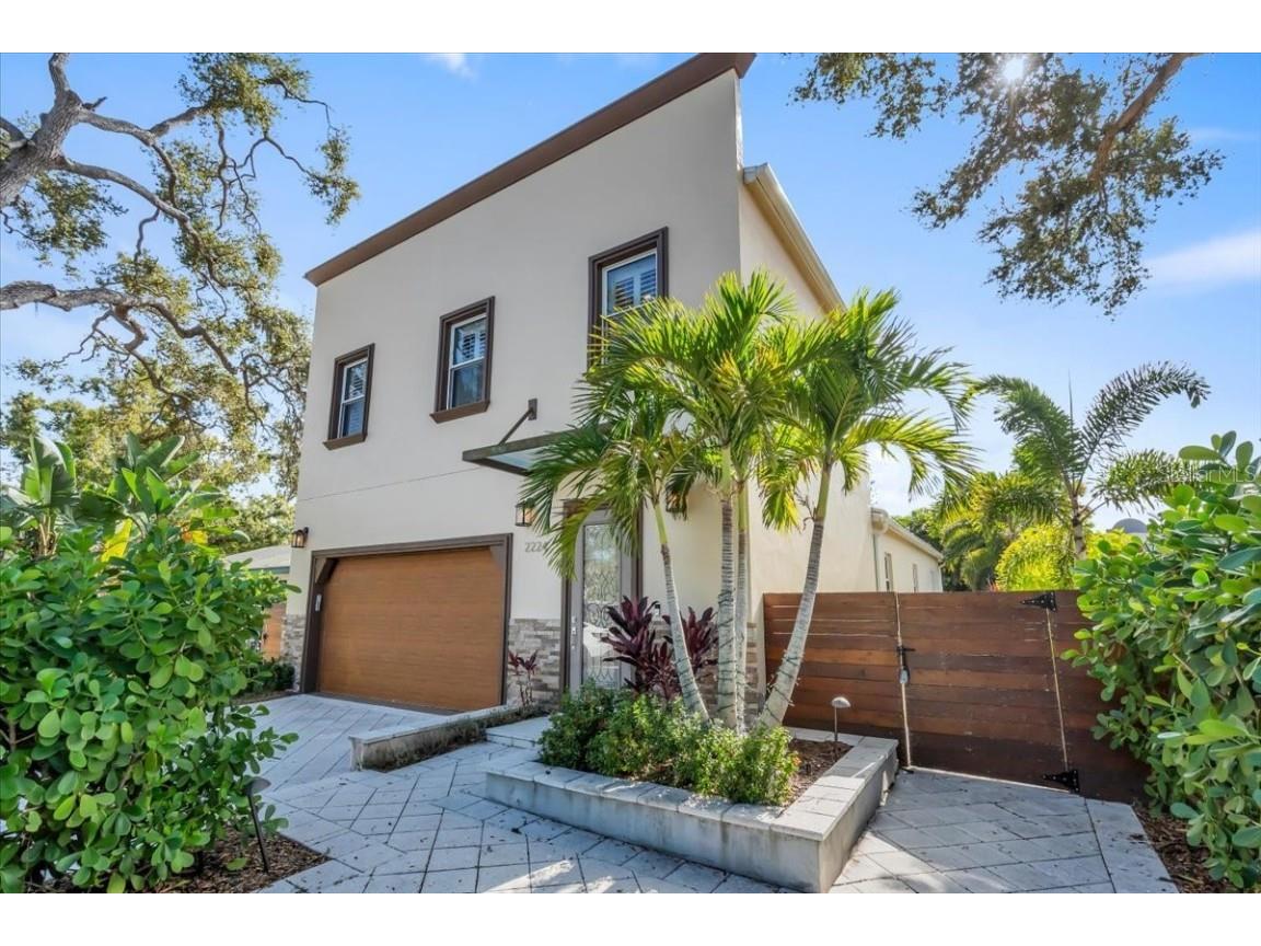 2224 Tami Sola Street Sarasota FL 34237 A4674515 image4