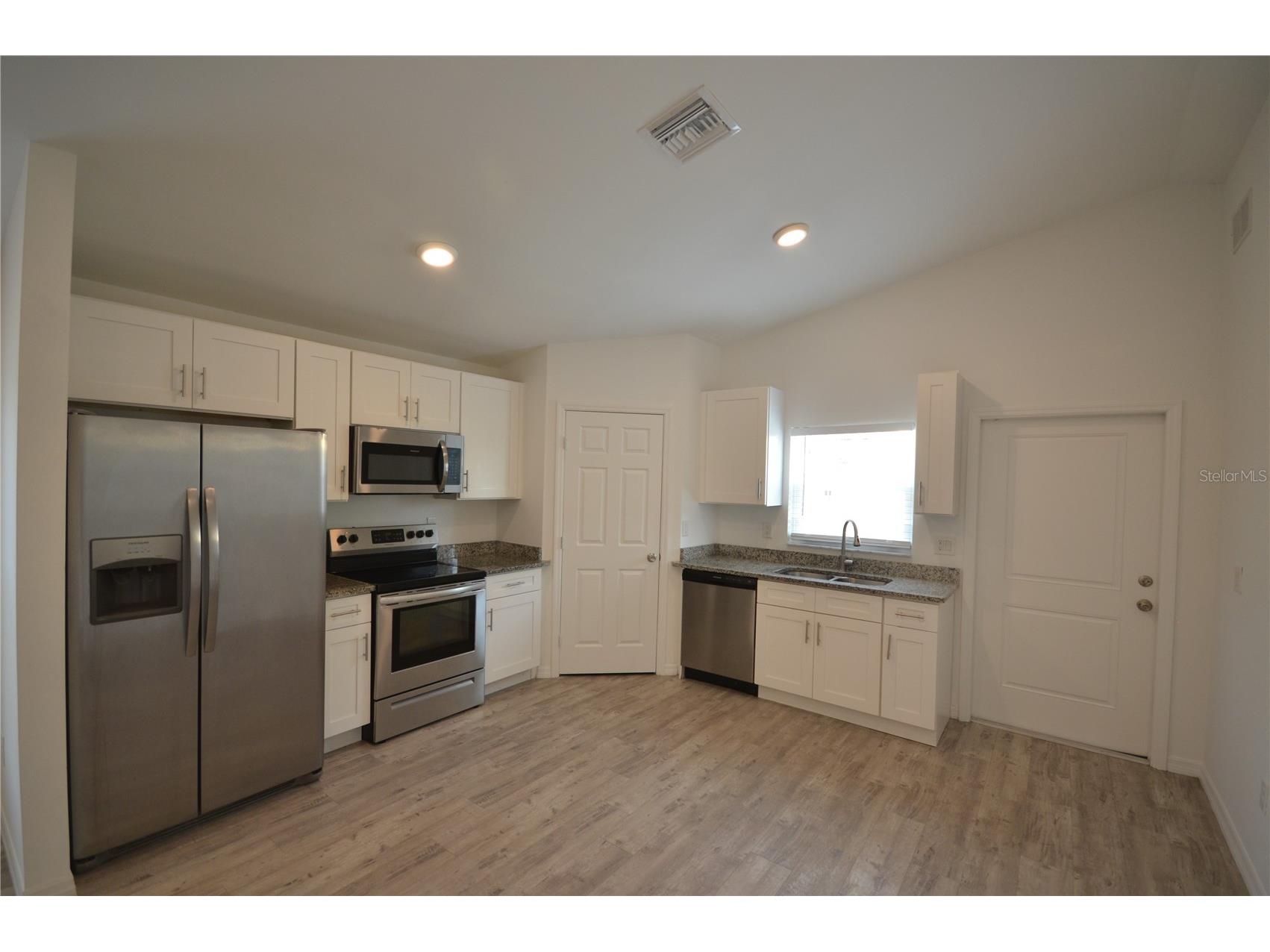 2225 Carver Avenue Fort Myers FL 33916 O6401818 image10