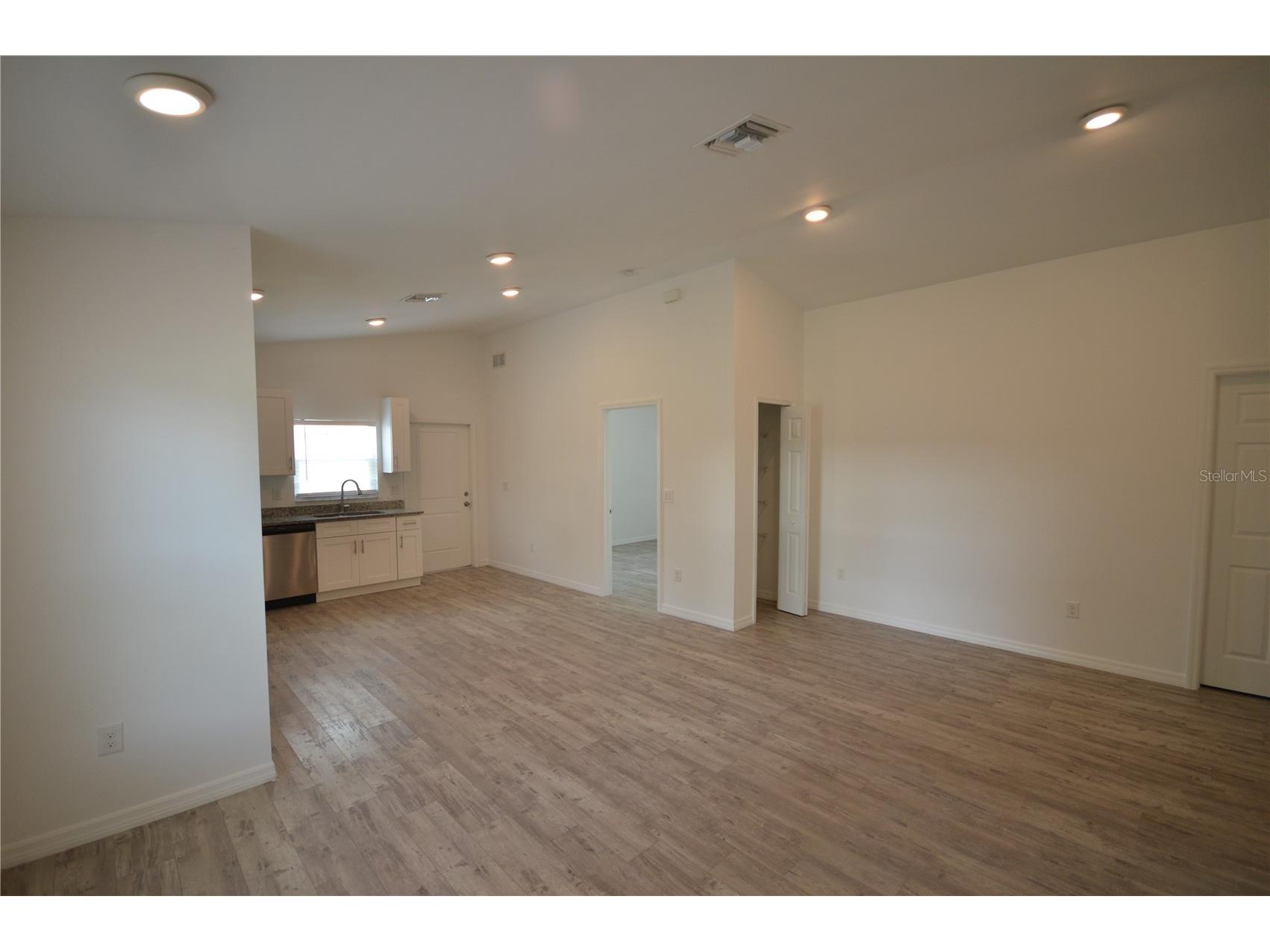 2225 Carver Avenue Fort Myers FL 33916 O6416086 image8