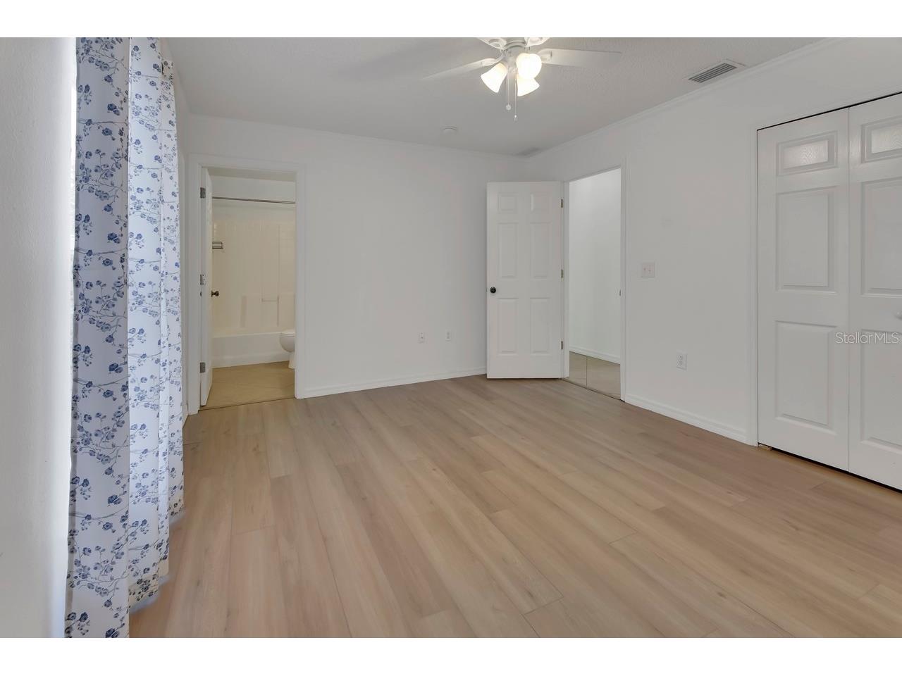 2225 Central Parkway Deland FL 32724 V4947406 image16