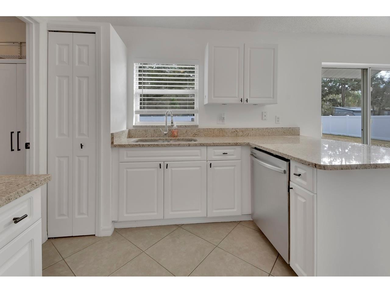 2225 Central Parkway Deland FL 32724 V4947406 image8