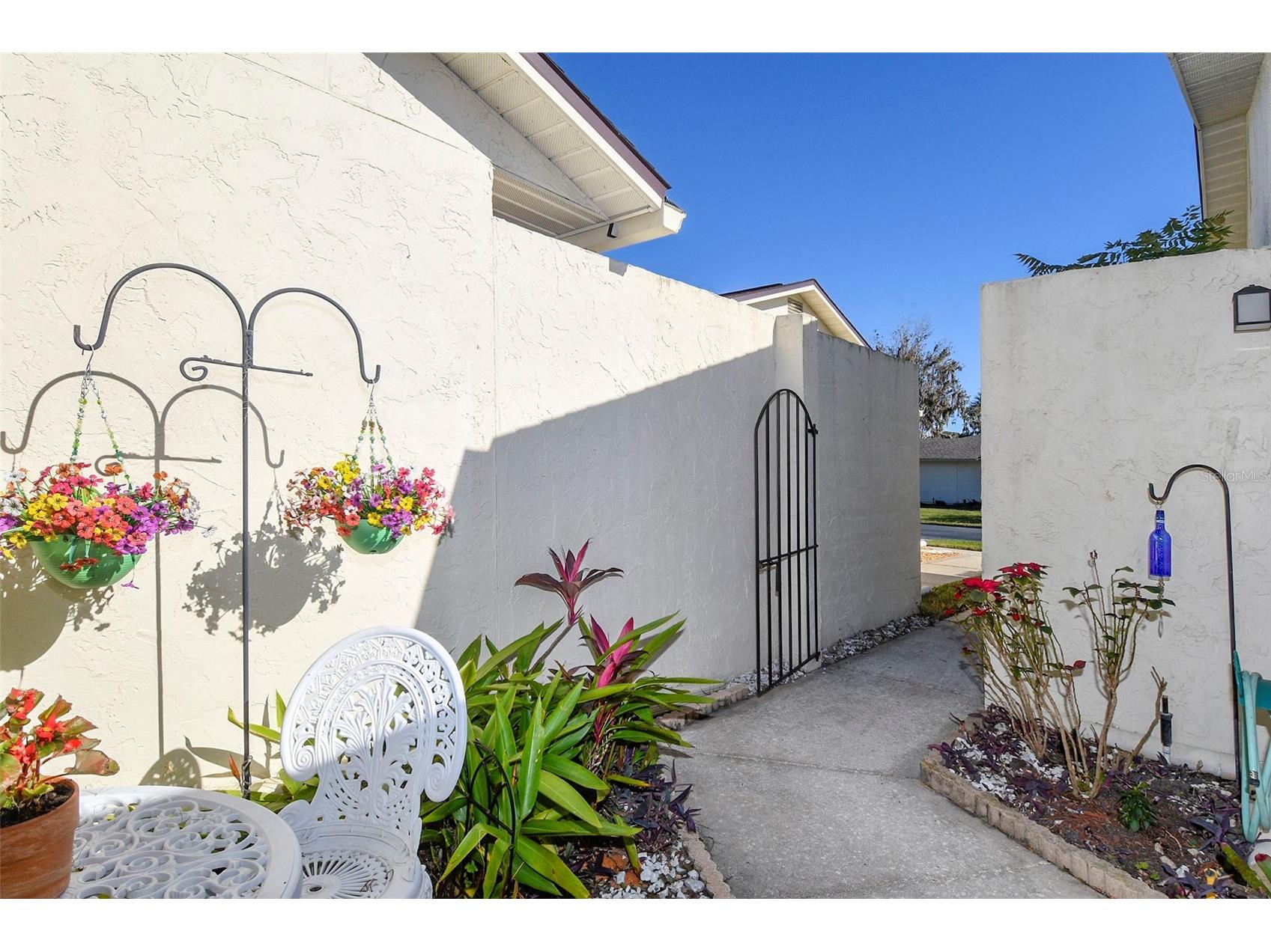 2225 Cypress Court #2C Tavares FL 32778 - LAKE EUSTIS G5110812 image4