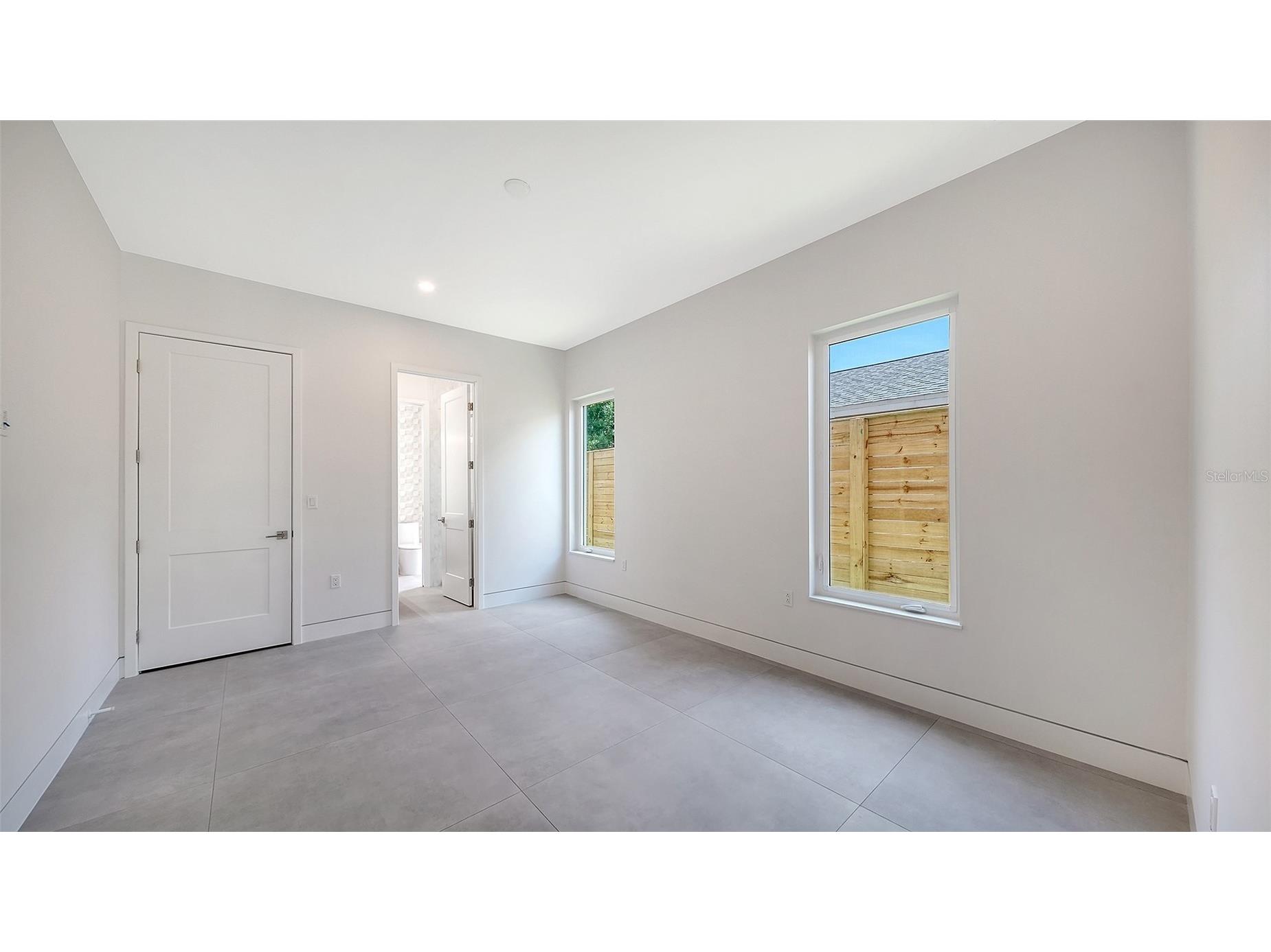 2225 Florinda Street Sarasota FL 34231 A4690756 image25