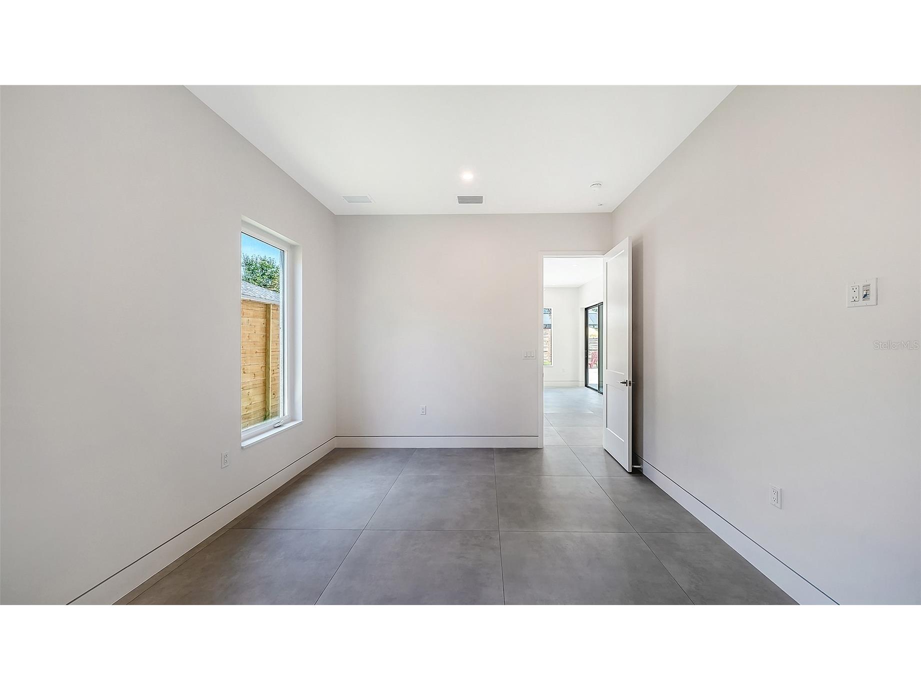 2225 Florinda Street Sarasota FL 34231 A4690756 image27