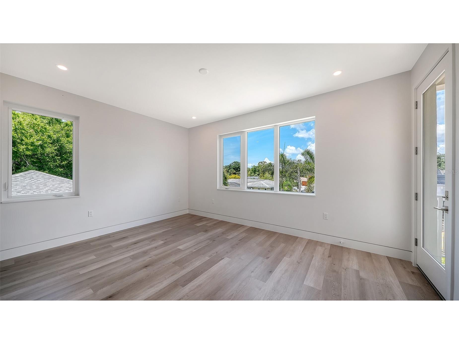 2225 Florinda Street Sarasota FL 34231 A4690756 image45