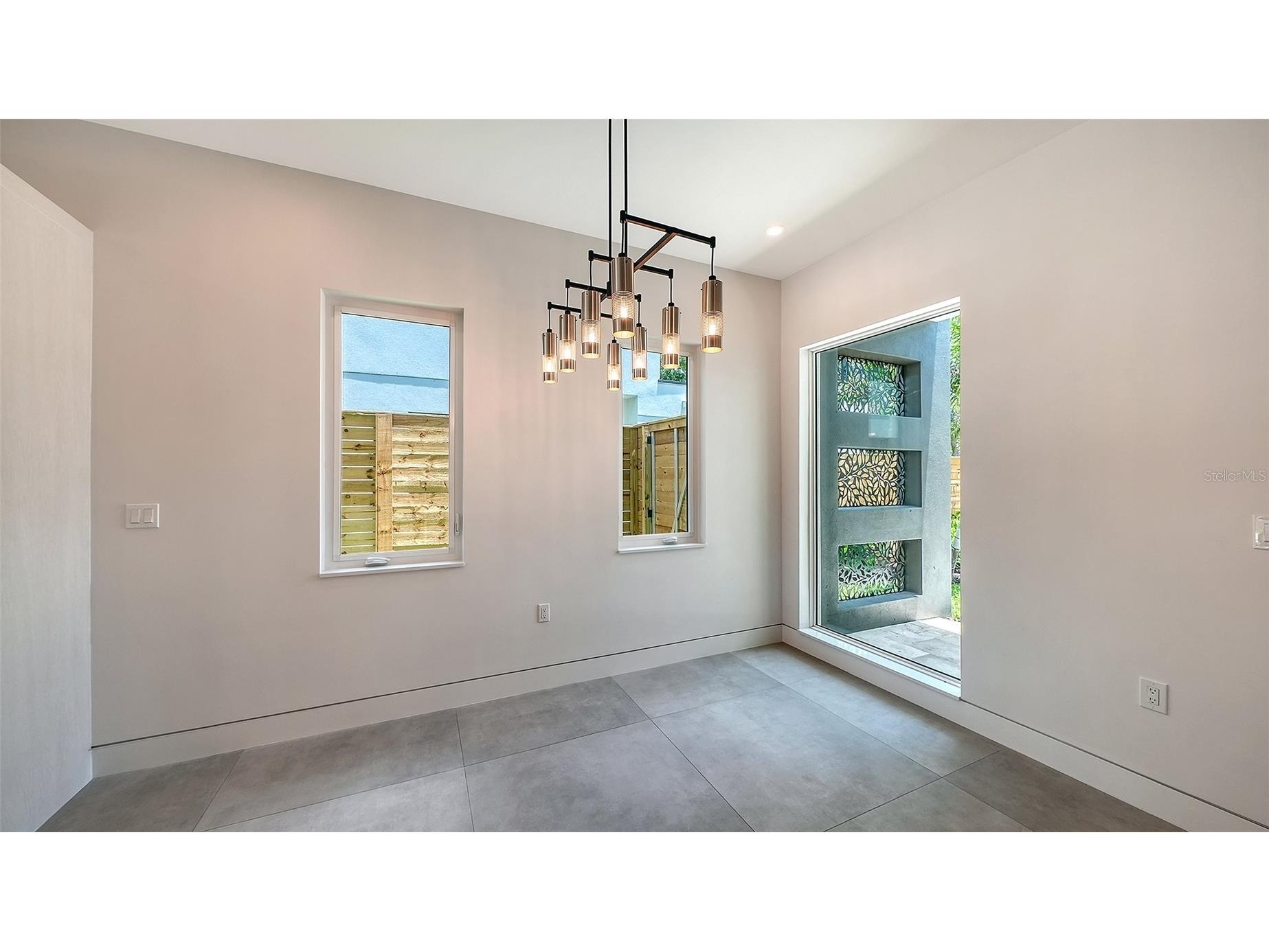 2225 Florinda Street Sarasota FL 34231 A4690756 image8