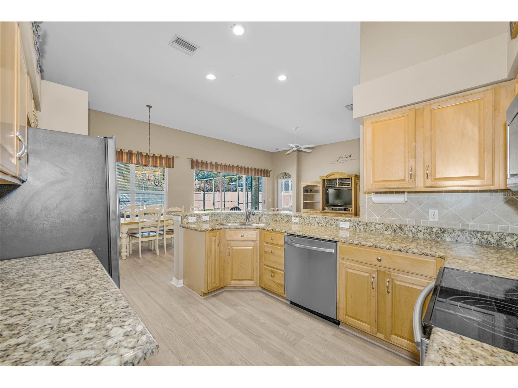 2225 Longmore Circle Valrico FL 33596 TB8475790 image16
