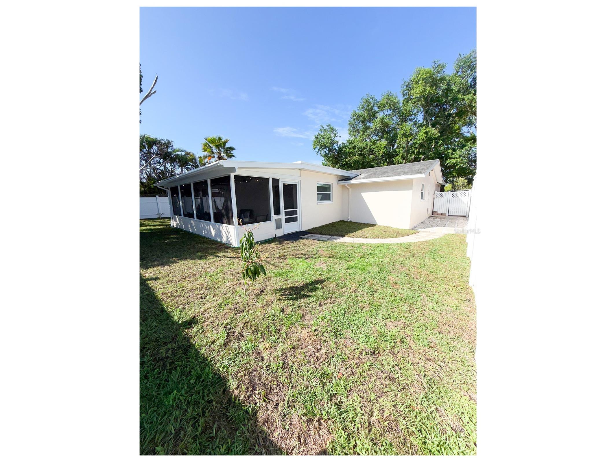 2225 Nellie Street Largo FL 33774 TB8488140 image25