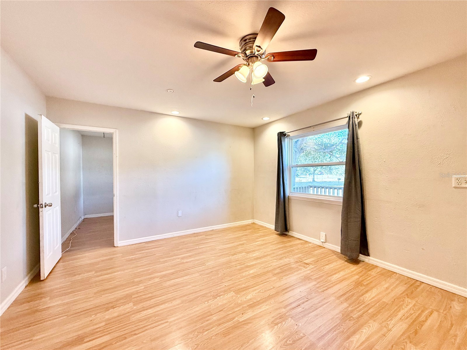 2226 46th Avenue N Saint Petersburg FL 33714 TB8466332 image7