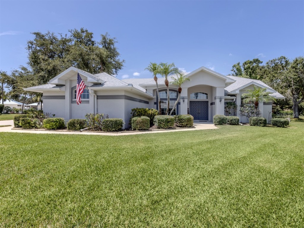 2226 E Village Circle Venice FL 34293 N6139761 image1