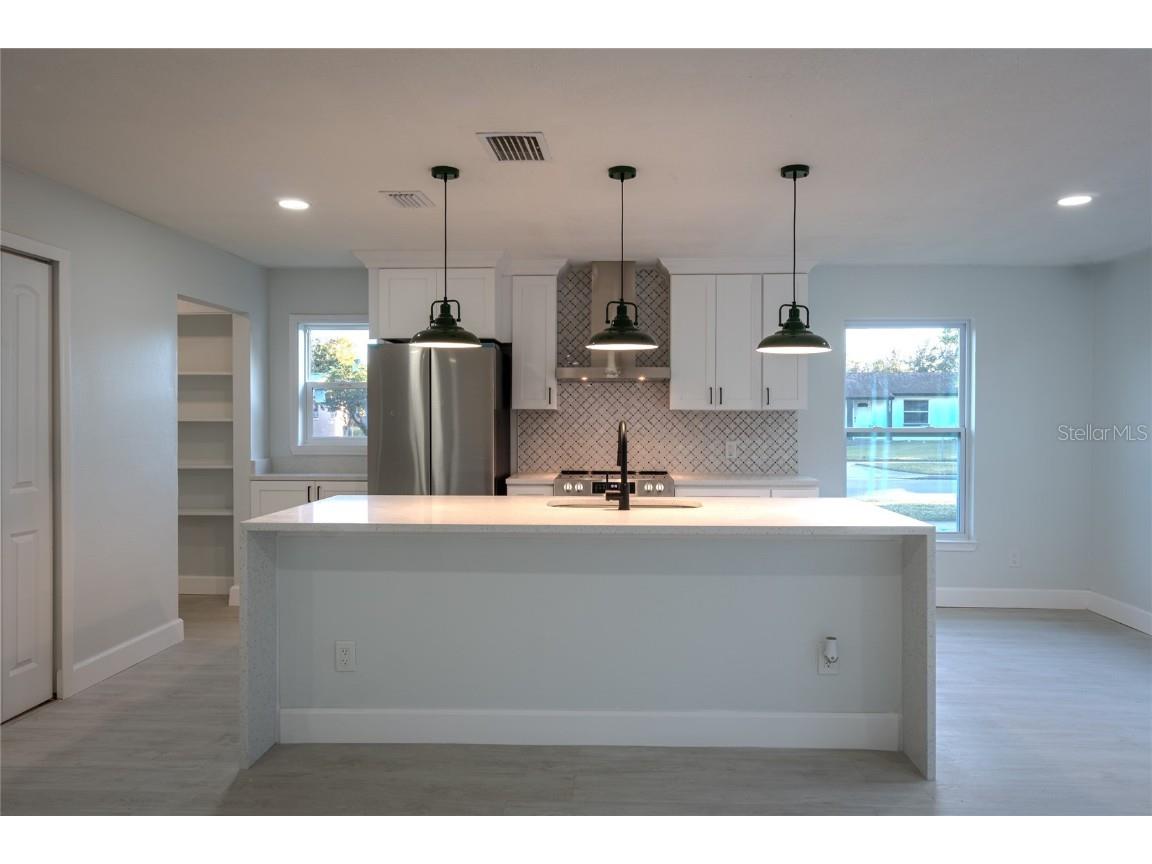 2226 Fiesta Court Orlando FL 32811 O6364950 image3