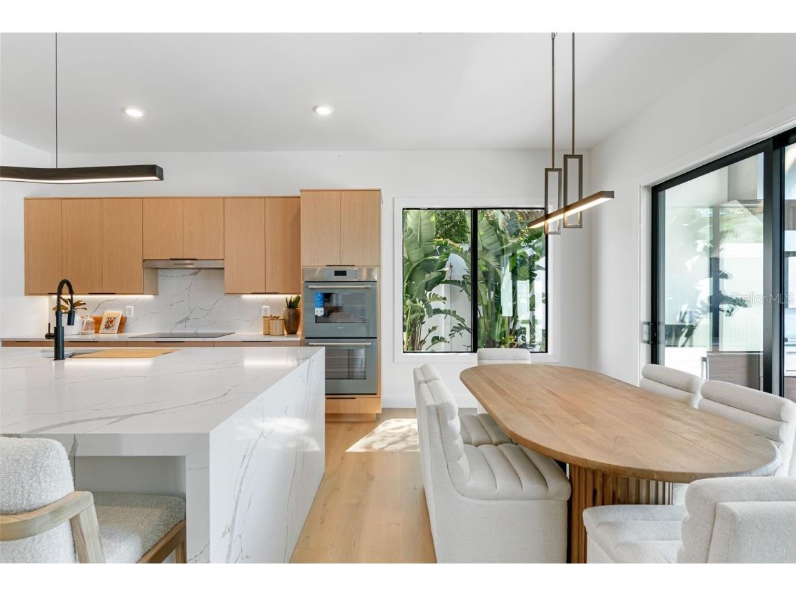 2226 Grove Street Sarasota FL 34239 A4667102 image18