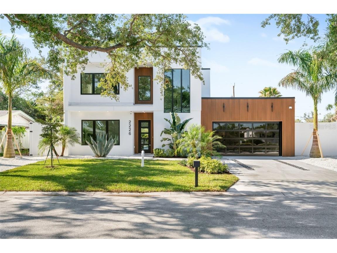 2226 Grove Street Sarasota FL 34239 A4667102 image2