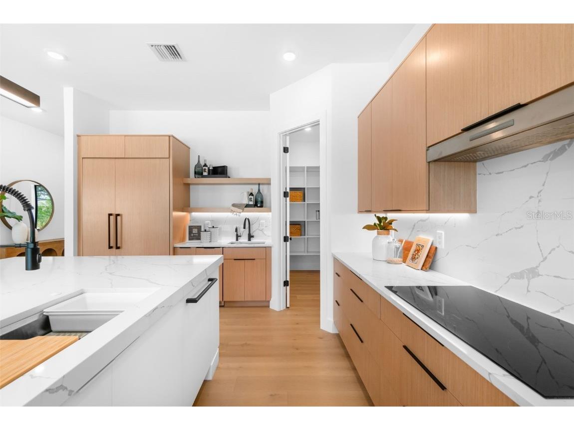 2226 Grove Street Sarasota FL 34239 A4667102 image22