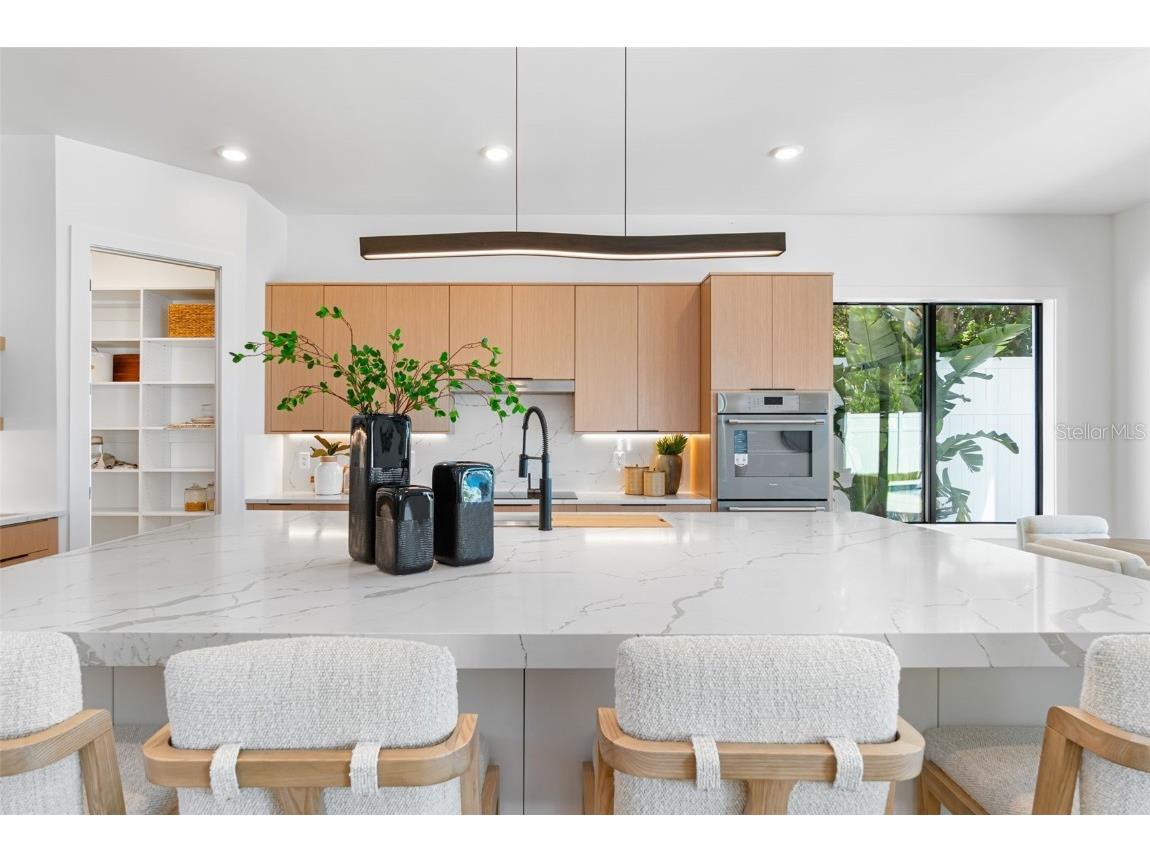 2226 Grove Street Sarasota FL 34239 A4667102 image28