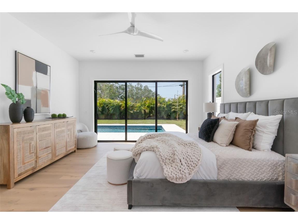 2226 Grove Street Sarasota FL 34239 A4667102 image31