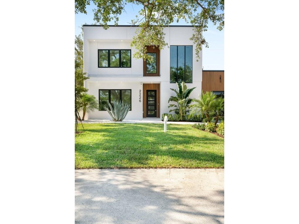 2226 Grove Street Sarasota FL 34239 A4667102 image4