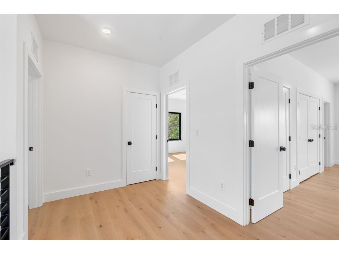 2226 Grove Street Sarasota FL 34239 A4667102 image43