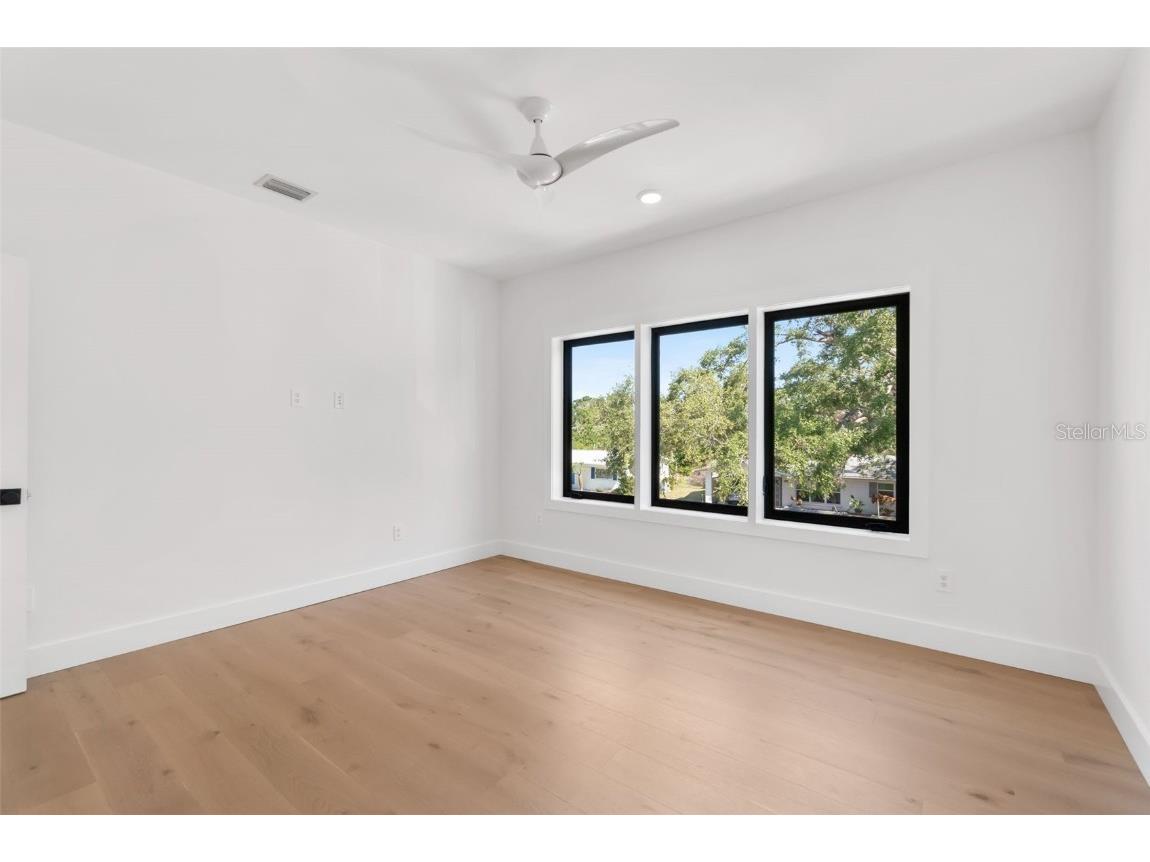 2226 Grove Street Sarasota FL 34239 A4667102 image46