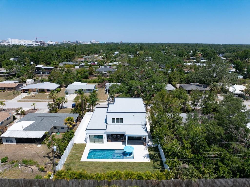 2226 Grove Street Sarasota FL 34239 A4667102 image79