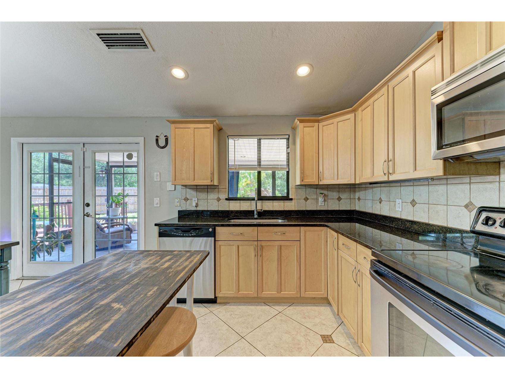 2226 Lockwood Meadows Drive Sarasota FL 34234 A4698230 image16