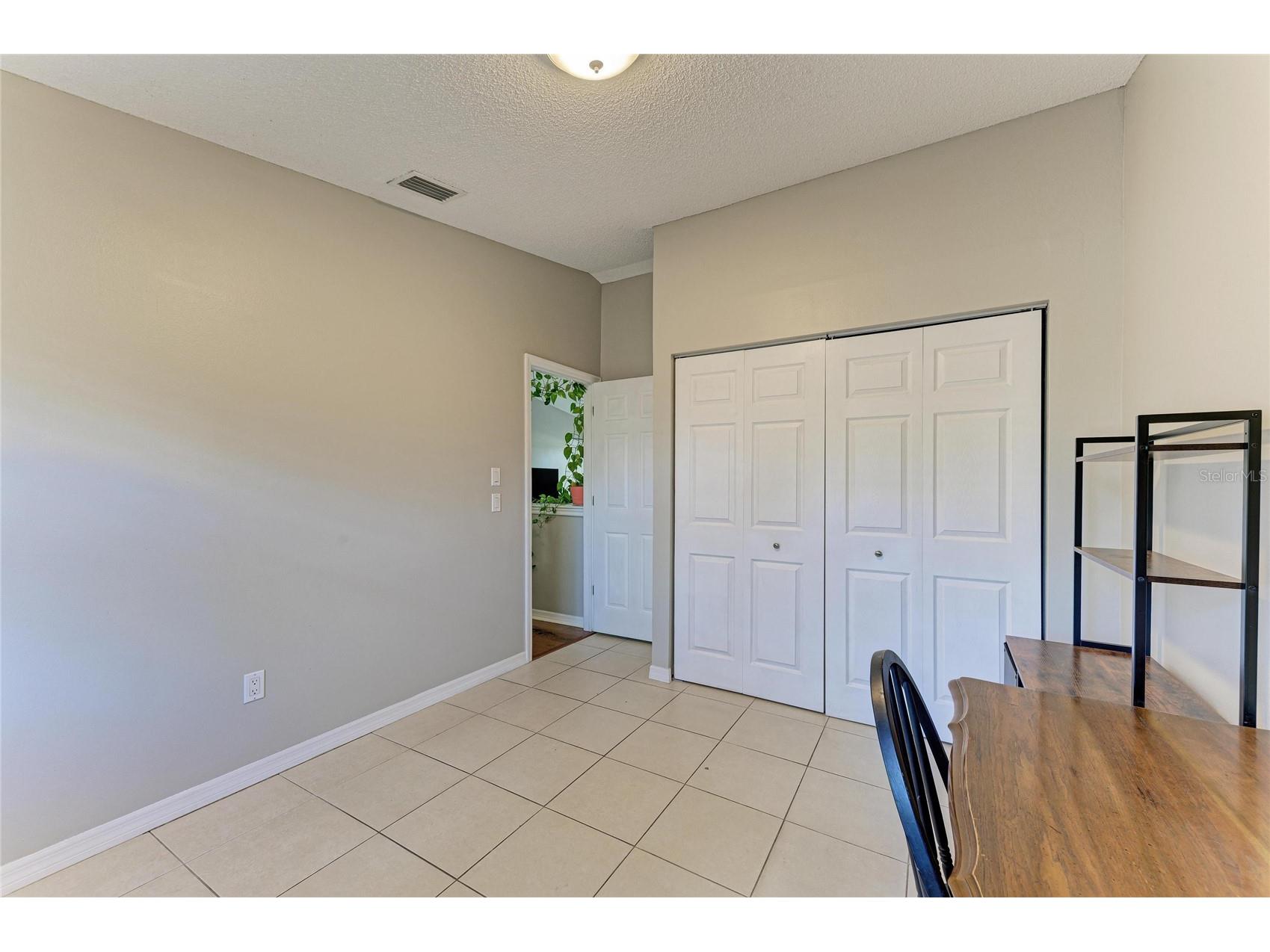 2226 Lockwood Meadows Drive Sarasota FL 34234 A4698230 image24