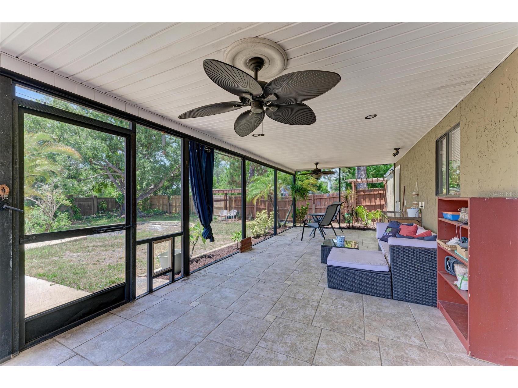2226 Lockwood Meadows Drive Sarasota FL 34234 A4698230 image25