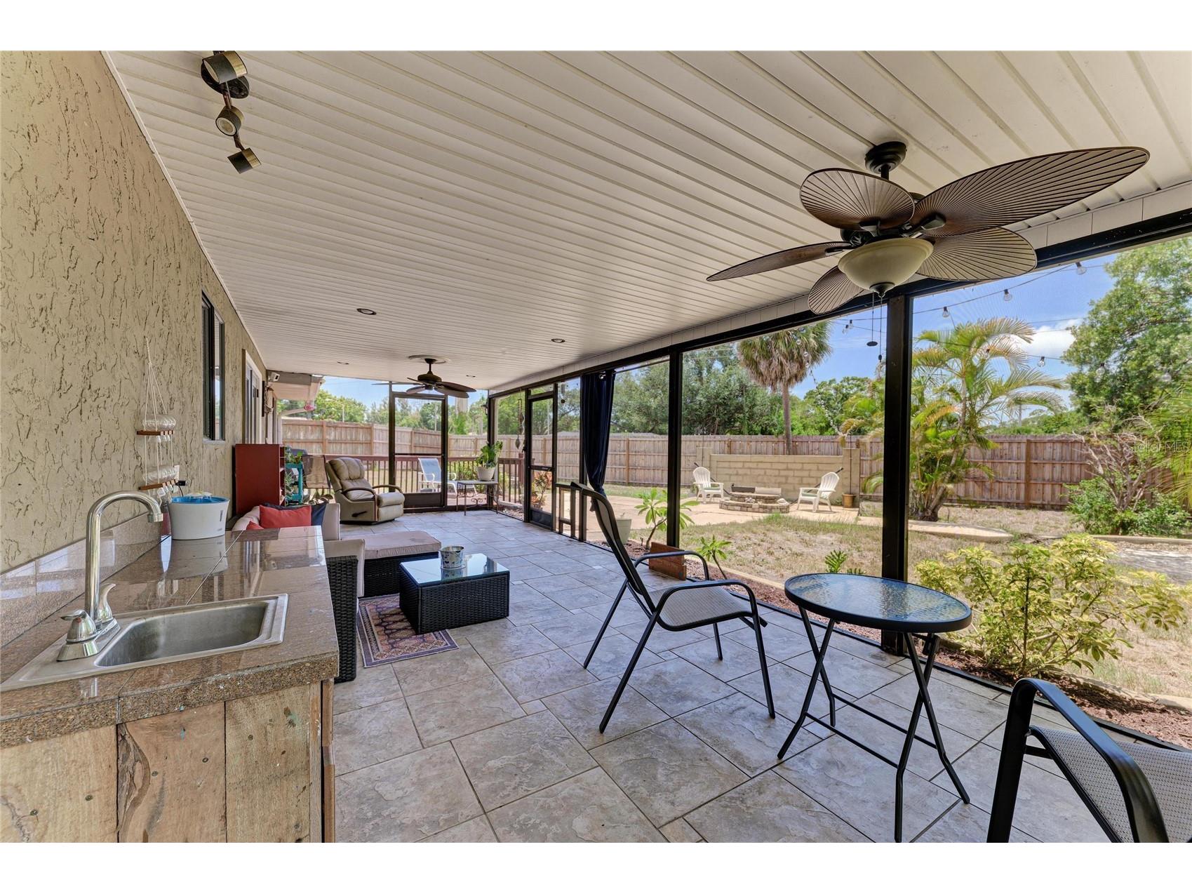 2226 Lockwood Meadows Drive Sarasota FL 34234 A4698230 image27