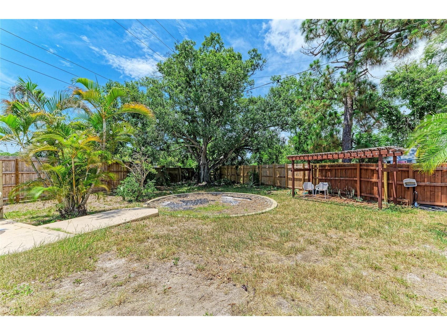 2226 Lockwood Meadows Drive Sarasota FL 34234 A4698230 image34