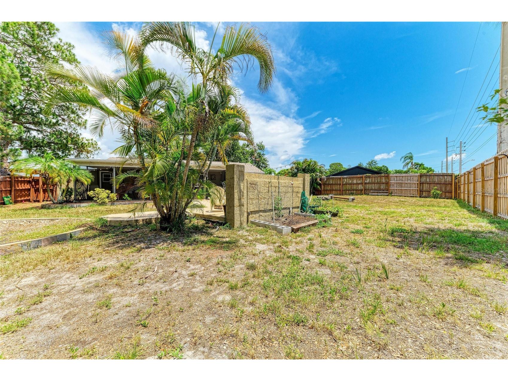 2226 Lockwood Meadows Drive Sarasota FL 34234 A4698230 image37