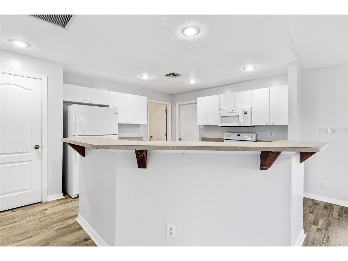 2226 NE 34th Terrace Cape Coral FL 33909 C7511337 image6