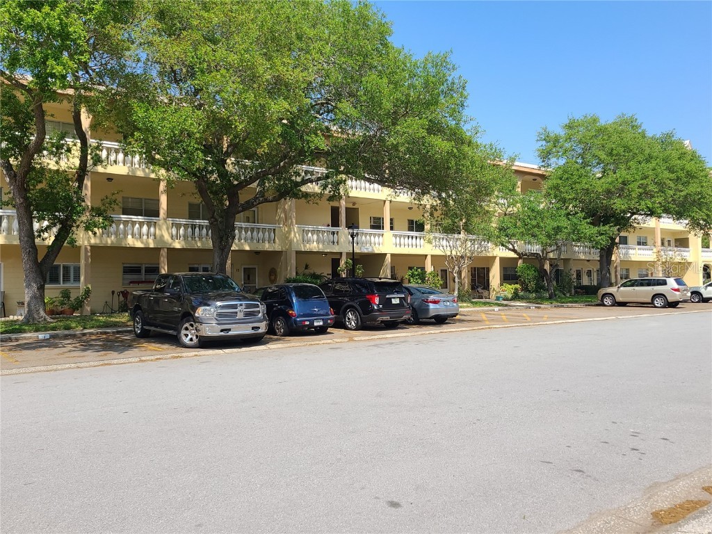 2226 Switzerland Way #64 Clearwater FL 33763 U8193971 image1