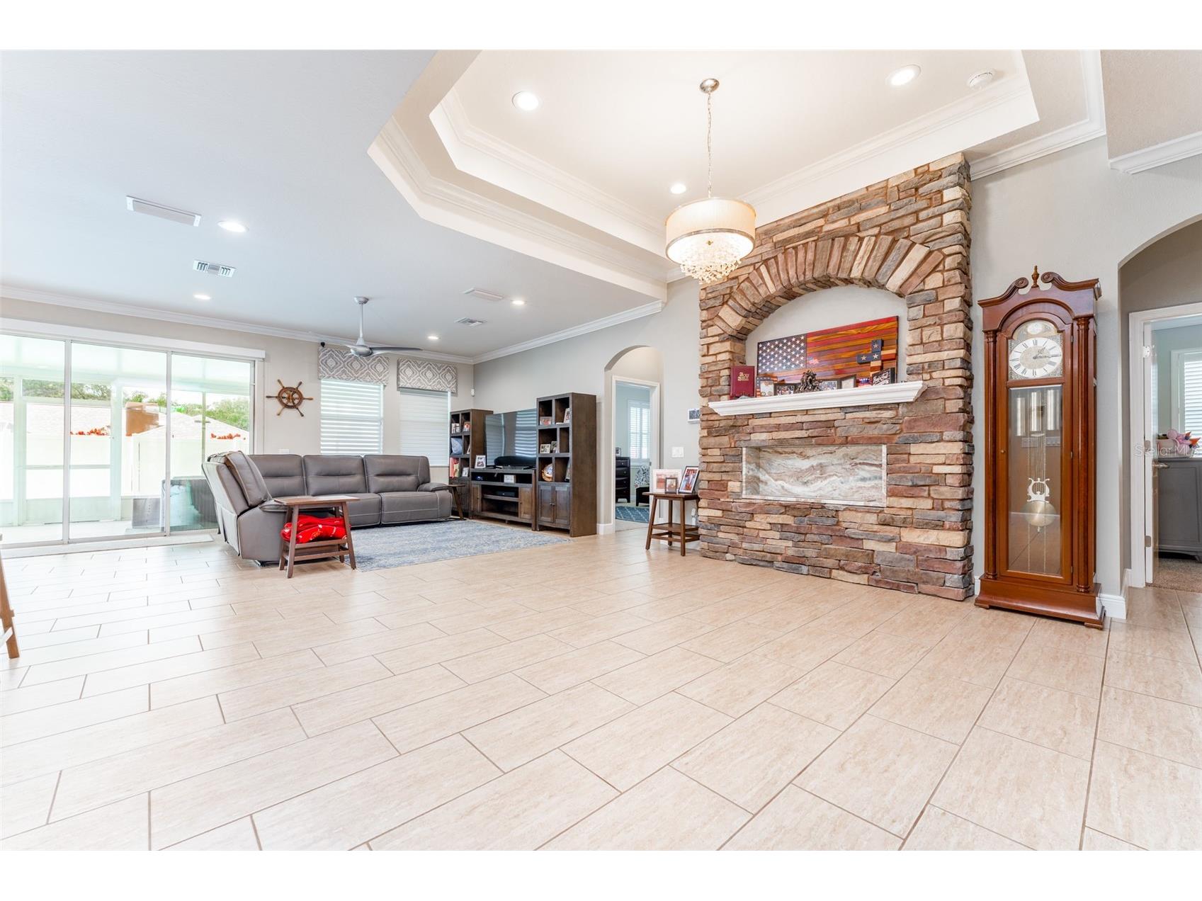 2226 Valterra Vista Way Valrico FL 33594 TB8519894 image10